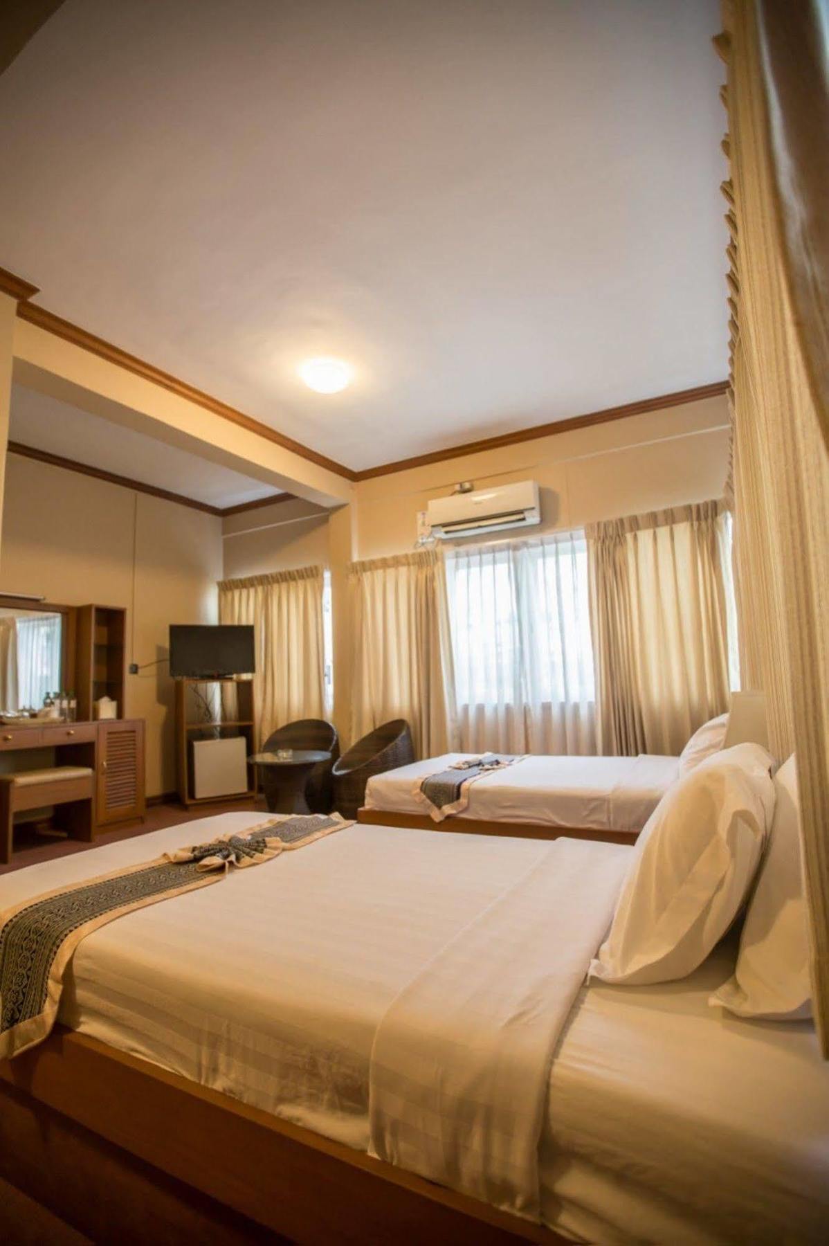 Kyi Tin Hotel Μανταλέι Εξωτερικό φωτογραφία